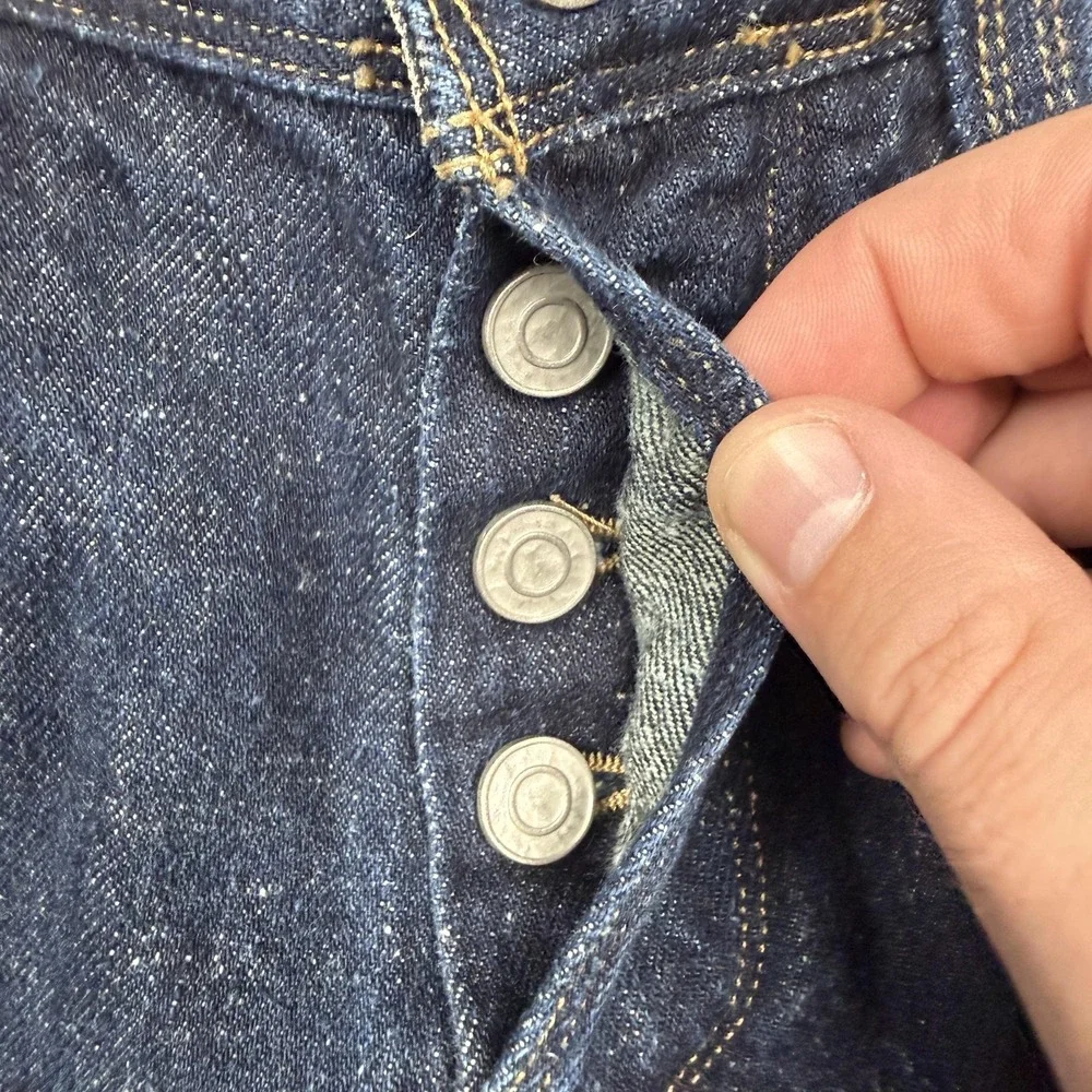 Vintage Levi's Engineered Twisted 501 Denim Jeans Buckle Back 90s 30x34